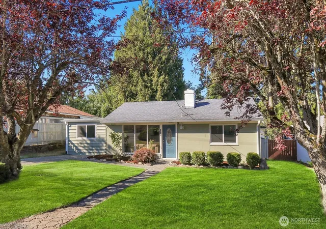 Photo 2 of Pending - Backup Offer Requested at 3328 Ne 6th Street, Renton, WA 98056 | MLS# NWM2580164 | Listing updated on 2026-09-29