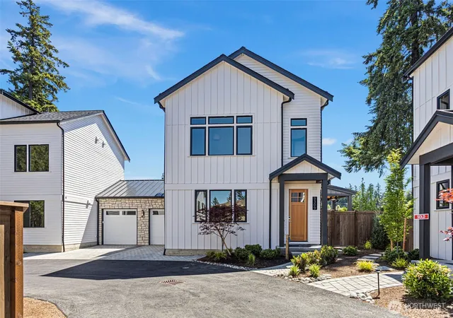 Photo 1 of Single family home for sale at 9309 132nd Avenue Ne, Kirkland, WA 98033 | MLS# NWM2580168 | Listing updated on 2026-09-28