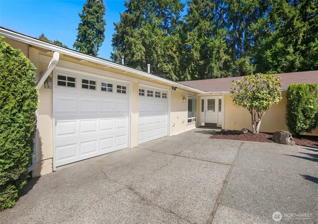Photo 3 of Single family home for sale at 1012 179th Place Ne, Bellevue, WA 98008 | MLS# NWM2580175 | Listing updated on 2026-10-02