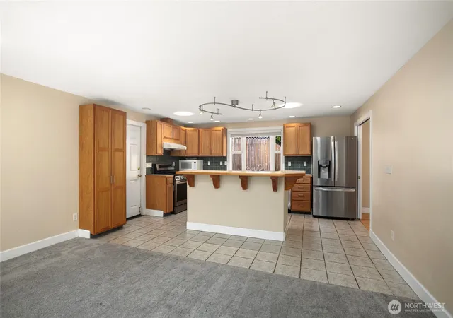 Photo 3 of Single family home for sale at 1012 179th Place NE, Bellevue, WA 98008 | MLS# NWM2580175 | Listing updated on 2026-10-02