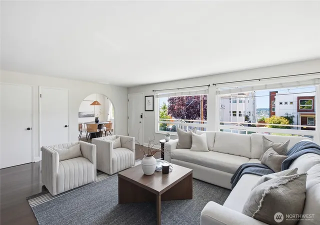 Photo 1 of Sale Pending at 4324 Phinney Ave N #3, Seattle, WA 98103 | MLS# NWM2580186 | Listing updated on 2026-09-26