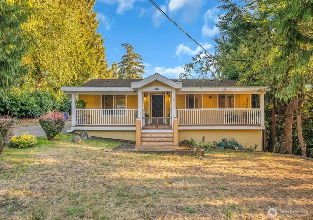 Photo 2 of Single family home for sale at 318 77th Place Sw, Everett, WA 98203 | MLS# NWM2580200 | Listing updated on 2026-09-26