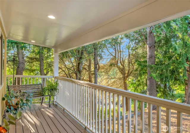 Photo 3 of Single family home for sale at 318 77th Place SW, Everett, WA 98203 | MLS# NWM2580200 | Listing updated on 2026-09-26