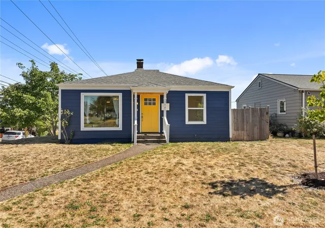 Photo 2 of Single family home for sale at 3501 S Asotin St, Tacoma, WA 98418 | MLS# NWM2580212 | Listing updated on 2026-10-01