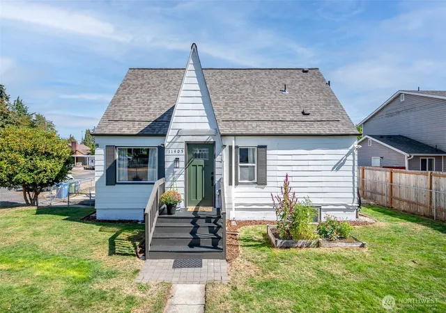 Photo 2 of Single family home for sale at 11405 8th Avenue Ct S, Tacoma, WA 98444 | MLS# NWM2580224 | Listing updated on 2026-09-19
