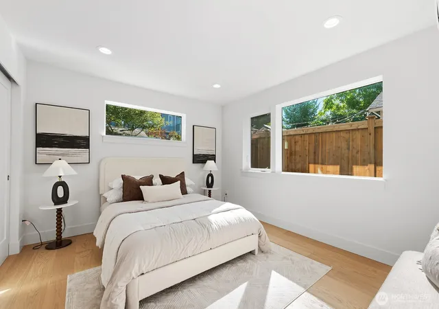 Photo 4 of Townhouse for sale at 4328 Woodlawn Ave N #A, Seattle, WA 98103 | MLS# NWM2580241 | Listing updated on 2026-10-01