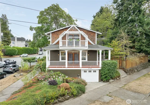Photo 1 of Single family home for sale at 5728 Woodlawn Ave N, Seattle, WA 98103 | MLS# NWM2580242 | Listing updated on 2026-10-02