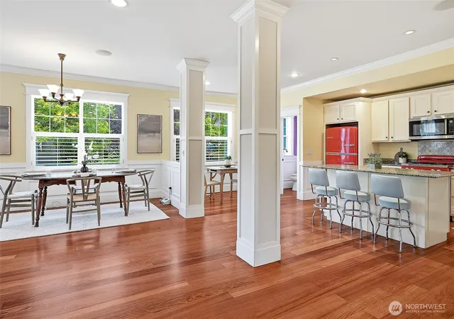 Photo 4 of Single family home for sale at 5728 Woodlawn Ave N, Seattle, WA 98103 | MLS# NWM2580242 | Listing updated on 2026-10-02