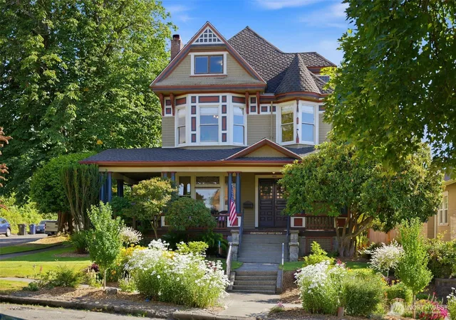 Photo 2 of Single family home for sale at 502 N East St, Tacoma, WA 98403 | MLS# NWM2580253 | Listing updated on 2026-09-24
