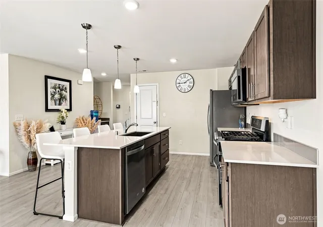 Photo 3 of Single family home for sale at 2145 Seven Oaks St SE, Lacey, WA 98503 | MLS# NWM2580267 | Listing updated on 2026-10-02