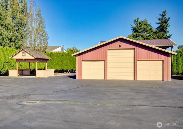 Photo 1 of Sale Pending at 317 Mccormick Ln, Mount Vernon, WA 98273 | MLS# NWM2580277 | Listing updated on 2026-09-29