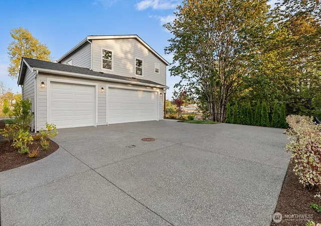 Photo 3 of Single family home for sale at 4806 83rd Avenue NE, Marysville, WA 98270 | MLS# NWM2580282 | Listing updated on 2026-10-02