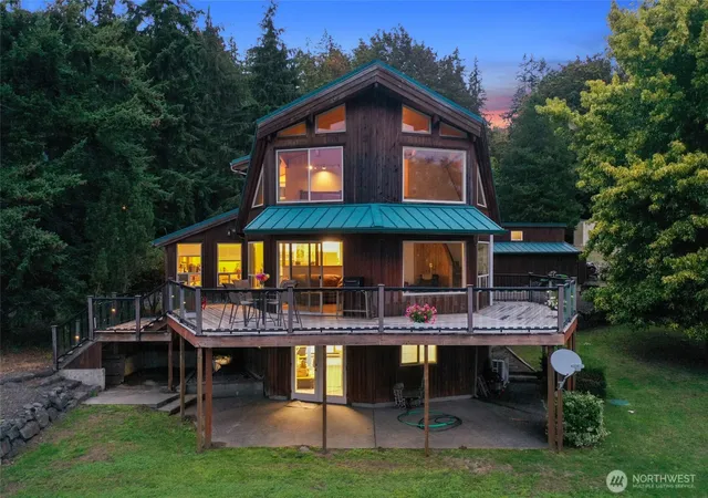 Photo 3 of Single family home for sale at 605 Shine Rd, Port Ludlow, WA 98365 | MLS# NWM2580290 | Listing updated on 2026-09-28