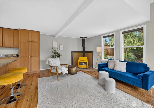 Photo 4 of Single family home for sale at 18043 Ashworth Ave N, Shoreline, WA 98133 | MLS# NWM2580298 | Listing updated on 2026-10-01