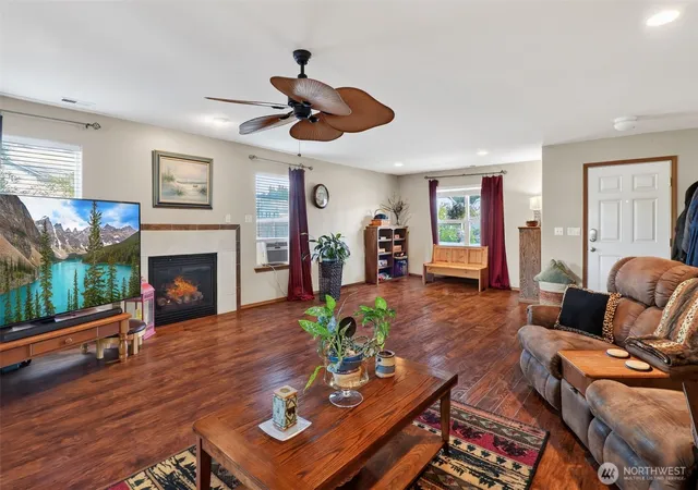 Photo 3 of Sale Pending at 308 Easy St Se, Rainier, WA 98576 | MLS# NWM2580313 | Listing updated on 2026-09-29