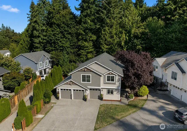 Photo 2 of Single family home for sale at 19019 20th Place W, Lynnwood, WA 98036 | MLS# NWM2580318 | Listing updated on 2026-09-29