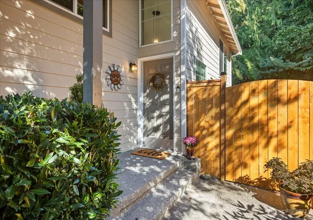 Photo 3 of Single family home for sale at 19019 20th Place W, Lynnwood, WA 98036 | MLS# NWM2580318 | Listing updated on 2026-09-29