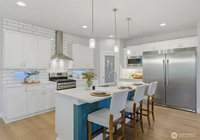 Photo 2 of Single family home for sale at 7204 Sinclair Ave, Gig Harbor, WA 98335 | MLS# NWM2580337 | Listing updated on 2026-10-09