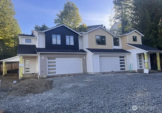 Photo 3 of Townhouse for sale at 16841 Brickyard Rd, Bothell, WA 98011 | MLS# NWM2580341 | Listing updated on 2026-10-02