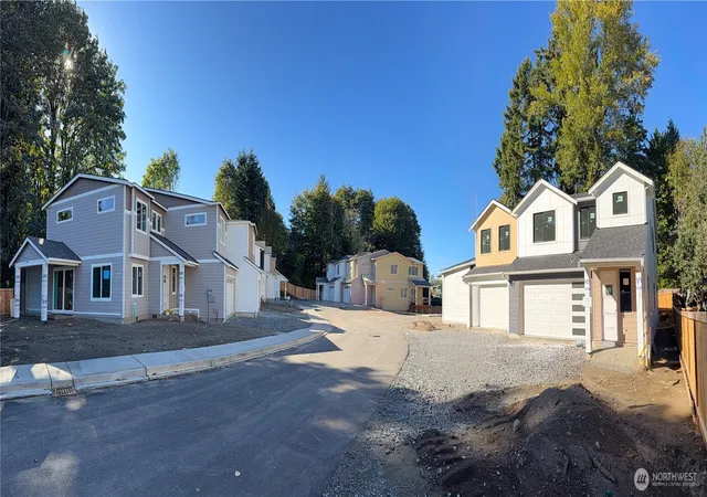 Photo 1 of Townhouse for sale at 16841 Brickyard Rd, Bothell, WA 98011 | MLS# NWM2580341 | Listing updated on 2026-10-02
