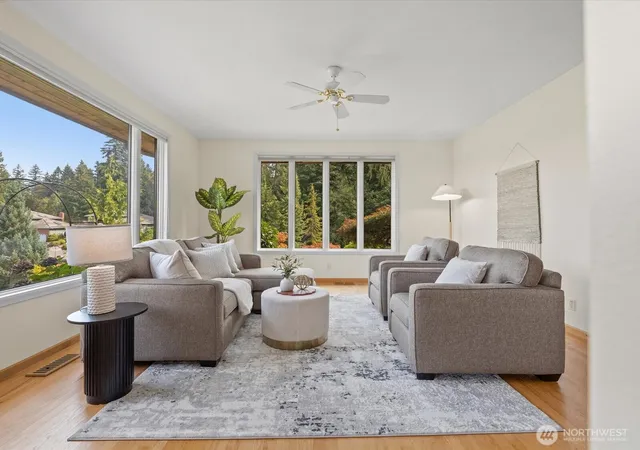 Photo 4 of Single family home for sale at 5032 Narbeck Ave, Everett, WA 98203 | MLS# NWM2580350 | Listing updated on 2026-10-01
