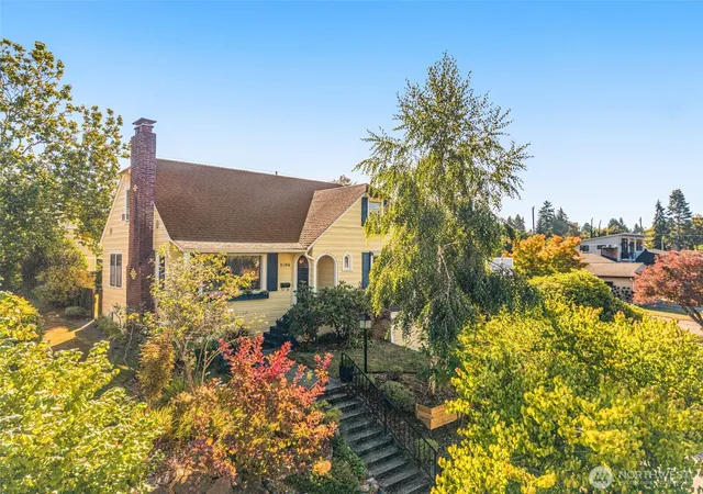 Photo 2 of Sale Pending at 2106 49th Avenue Sw, Seattle, WA 98116 | MLS# NWM2580351 | Listing updated on 2026-09-22