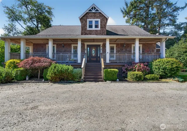 Photo 3 of Single family home for sale at 10 12 Prince St W, Chinook, WA 98614 | MLS# NWM2580362 | Listing updated on 2026-09-30