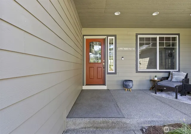 Photo 4 of Single family home for sale at 16749 Ty Ln SW, Rochester, WA 98579 | MLS# NWM2580373 | Listing updated on 2026-09-29