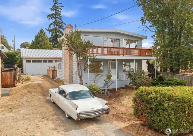 Single family home for sale at 20126 24th Avenue NW, Shoreline, WA 98177 | MLS# NWM2580380
