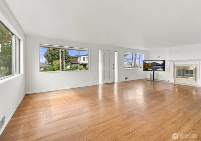 Photo 3 of Single family home for sale at 20126 24th Avenue Nw, Shoreline, WA 98177 | MLS# NWM2580380 | Listing updated on 2026-10-02