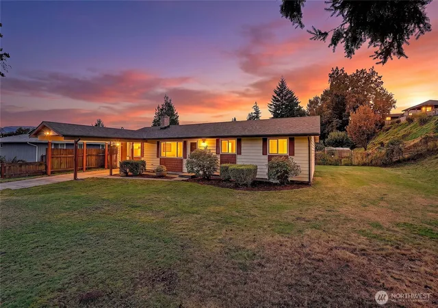 Photo 1 of Single family home for sale at 525 N Alcazar Ave, Arlington, WA 98223 | MLS# NWM2580382 | Listing updated on 2026-10-01