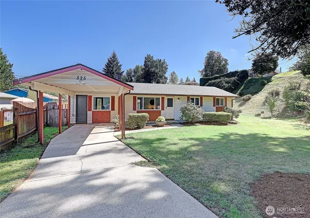 Photo 2 of Single family home for sale at 525 N Alcazar Ave, Arlington, WA 98223 | MLS# NWM2580382 | Listing updated on 2026-10-01