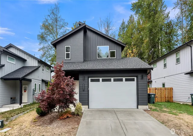 Photo 1 of Single family home for sale at 2862 Sandwood Ln, Blaine, WA 98230 | MLS# NWM2580386 | Listing updated on 2026-09-24