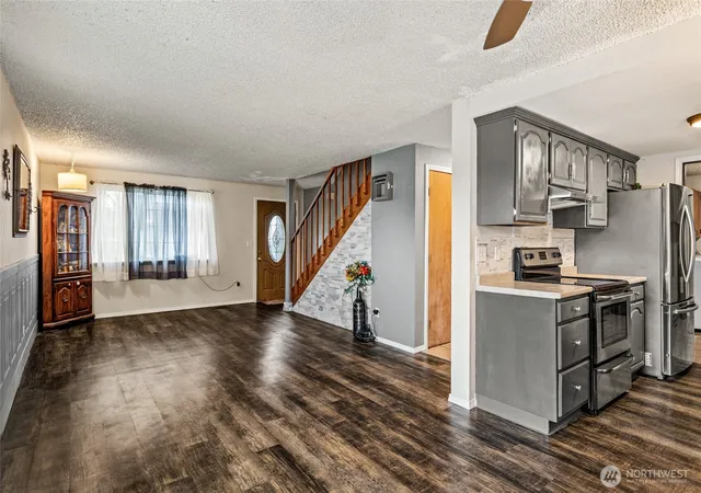 Photo 3 of Single family home for sale at 1711 S 66th Avenue, Yakima, WA 98908 | MLS# NWM2580389 | Listing updated on 2026-10-01