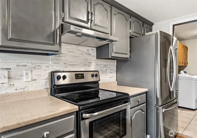 Photo 3 of Single family home for sale at 1711 S 66th Avenue, Yakima, WA 98908 | MLS# NWM2580389 | Listing updated on 2026-10-01