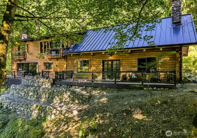 Photo 2 of Single family home for sale at 27507 Se 154 Place, Issaquah, WA 98027 | MLS# NWM2580420 | Listing updated on 2026-09-25