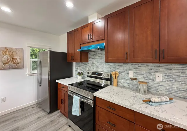 Photo 4 of Single family home for sale at 13410 40th Avenue S, Tukwila, WA 98168 | MLS# NWM2580423 | Listing updated on 2026-09-24