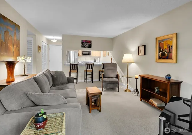 Photo 3 of Condo for sale at 275 W Roy St #205, Seattle, WA 98119 | MLS# NWM2580462 | Listing updated on 2026-09-29