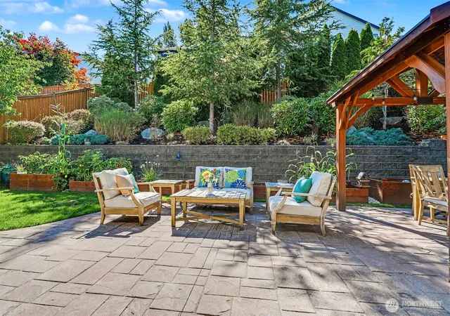 Photo 3 of Single family home for sale at 34927 Se Brinkley St, Snoqualmie, WA 98065 | MLS# NWM2580468 | Listing updated on 2026-09-30