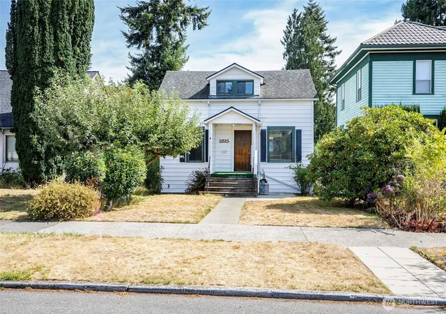Photo 1 of Sale Pending at 2513 Cedar St, Everett, WA 98201 | MLS# NWM2580480 | Listing updated on 2026-09-19