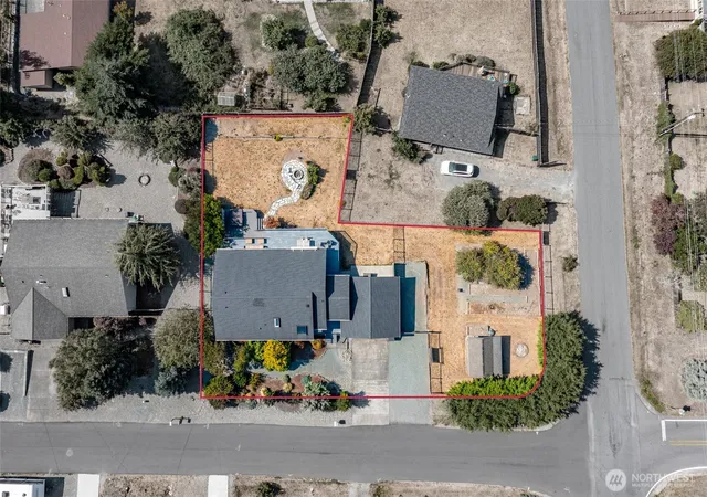 Photo 3 of Single family home for sale at 1256 Halsey Dr, Coupeville, WA 98239 | MLS# NWM2580490 | Listing updated on 2026-10-14