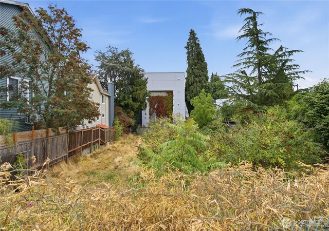 Photo 2 of Land for sale at 9309 Aurora Ave N, Seattle, WA 98103 | MLS# NWM2580494 | Listing updated on 2026-09-30