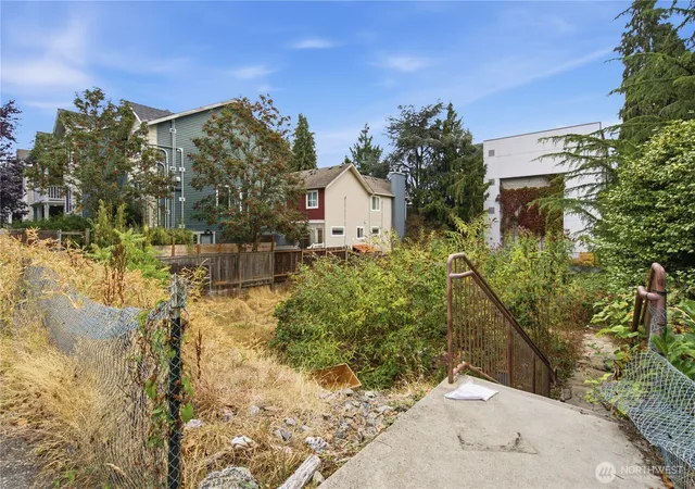 Photo 3 of Land for sale at 9309 Aurora Ave N, Seattle, WA 98103 | MLS# NWM2580494 | Listing updated on 2026-09-30
