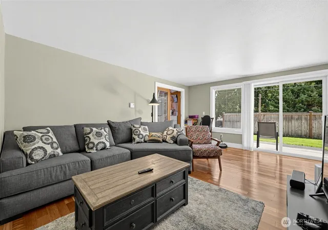 Photo 4 of Condo for sale at 1450 Alameda Ave W #1, Fircrest, WA 98466 | MLS# NWM2580500 | Listing updated on 2026-09-25