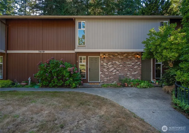 Photo 1 of Townhouse for sale at 7409 Fairview Rd Sw #7C/18, Olympia, WA 98512 | MLS# NWM2580503 | Listing updated on 2026-09-25