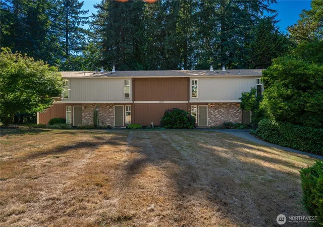 Photo 3 of Townhouse for sale at 7409 Fairview Rd SW #7C/18, Olympia, WA 98512 | MLS# NWM2580503 | Listing updated on 2026-09-25