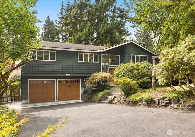 Photo 1 of Sale Pending at 6039 Ne 202nd Street, Kenmore, WA 98028 | MLS# NWM2580521 | Listing updated on 2026-10-03