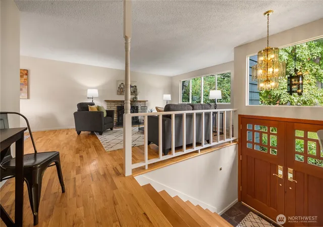 Photo 4 of Sale Pending at 6039 NE 202nd Street, Kenmore, WA 98028 | MLS# NWM2580521 | Listing updated on 2026-10-03