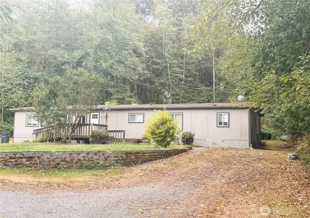 Photo 4 of Manufactured home for sale at 2831 West 99th St, Blaine, WA 98230 | MLS# NWM2580528 | Listing updated on 2026-09-24