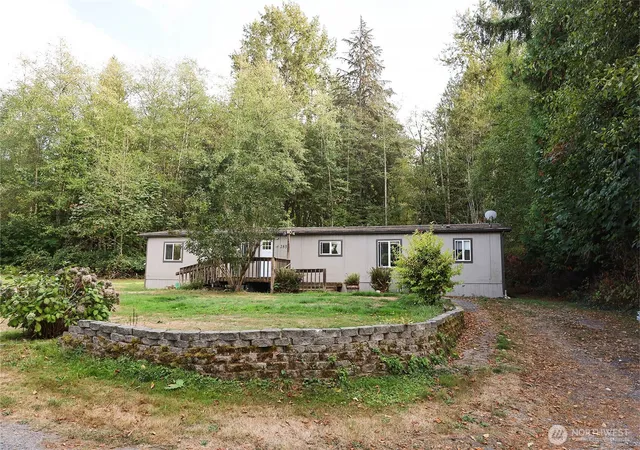 Photo 2 of Manufactured home for sale at 2831 West 99th St, Blaine, WA 98230 | MLS# NWM2580528 | Listing updated on 2026-09-24
